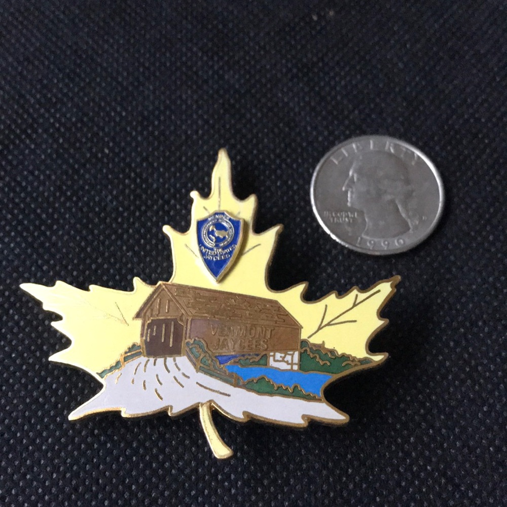 Vintage Vermont Jaycees Pin